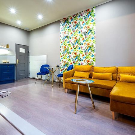Apartamenty Przy Dworcu Przemysl Ngoại thất bức ảnh