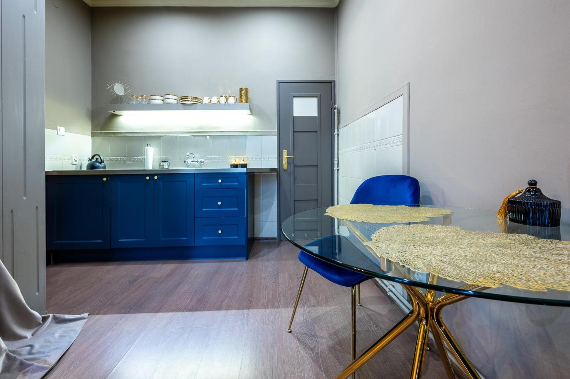 Apartamenty Przy Dworcu Przemysl Ngoại thất bức ảnh