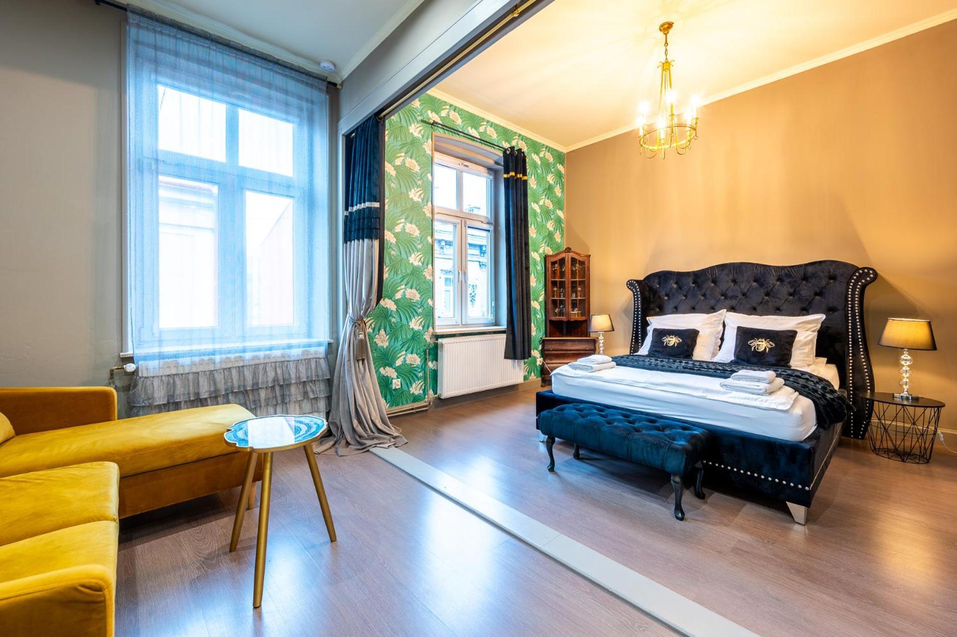 Apartamenty Przy Dworcu Przemysl Ngoại thất bức ảnh
